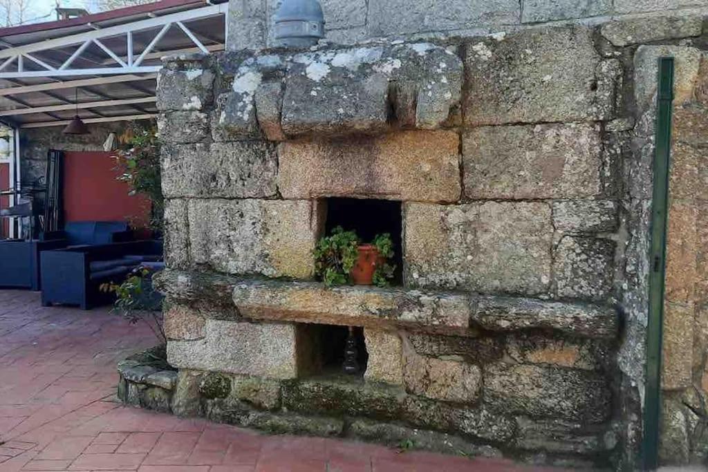 Alojamiento Entero Con Piscina Y Jardin. 오렌세 외부 사진