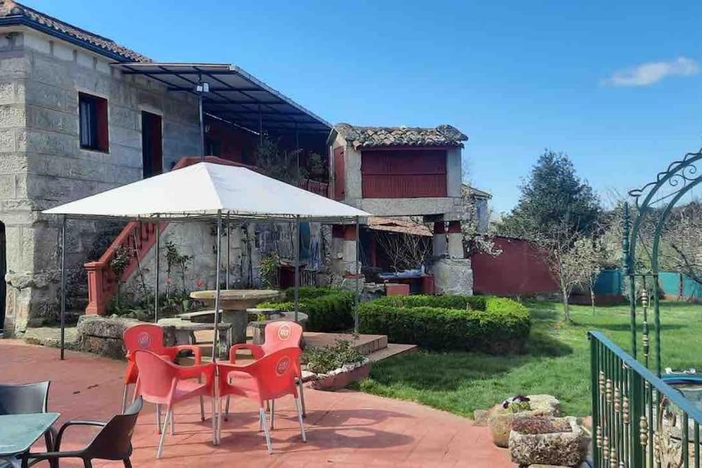 Alojamiento Entero Con Piscina Y Jardin. 오렌세 외부 사진