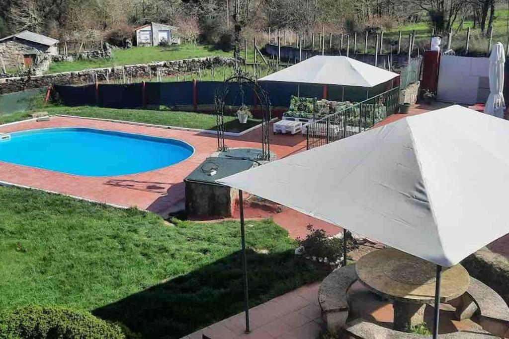 Alojamiento Entero Con Piscina Y Jardin. 오렌세 외부 사진