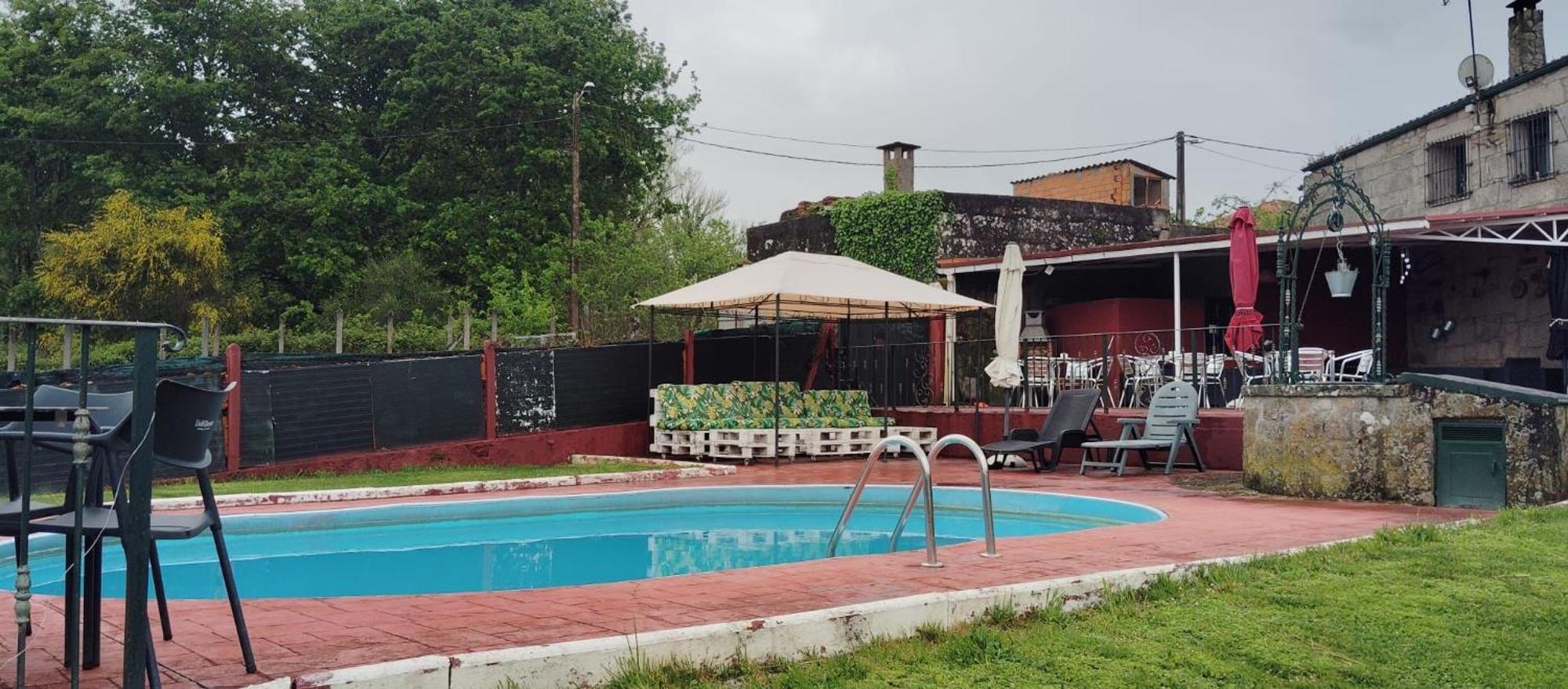 Alojamiento Entero Con Piscina Y Jardin. 오렌세 외부 사진